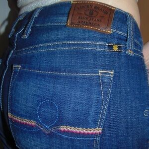 Women’s Lucky Brand jeans